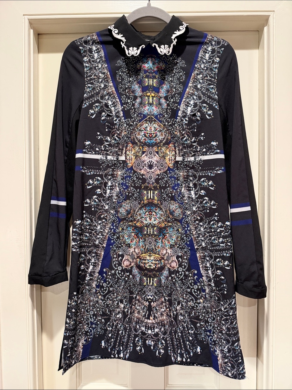Clover Canyon Black Patterned Long-Sleeve Shift Dress with Embellished Collar